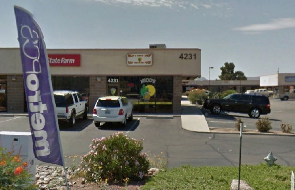 Nicoβs Mexican Food, 4231 W. Ina Road